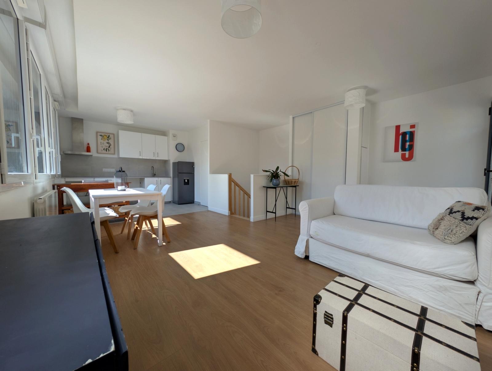 Agence immobilière de AGENCE REAL ESTATE IMMO