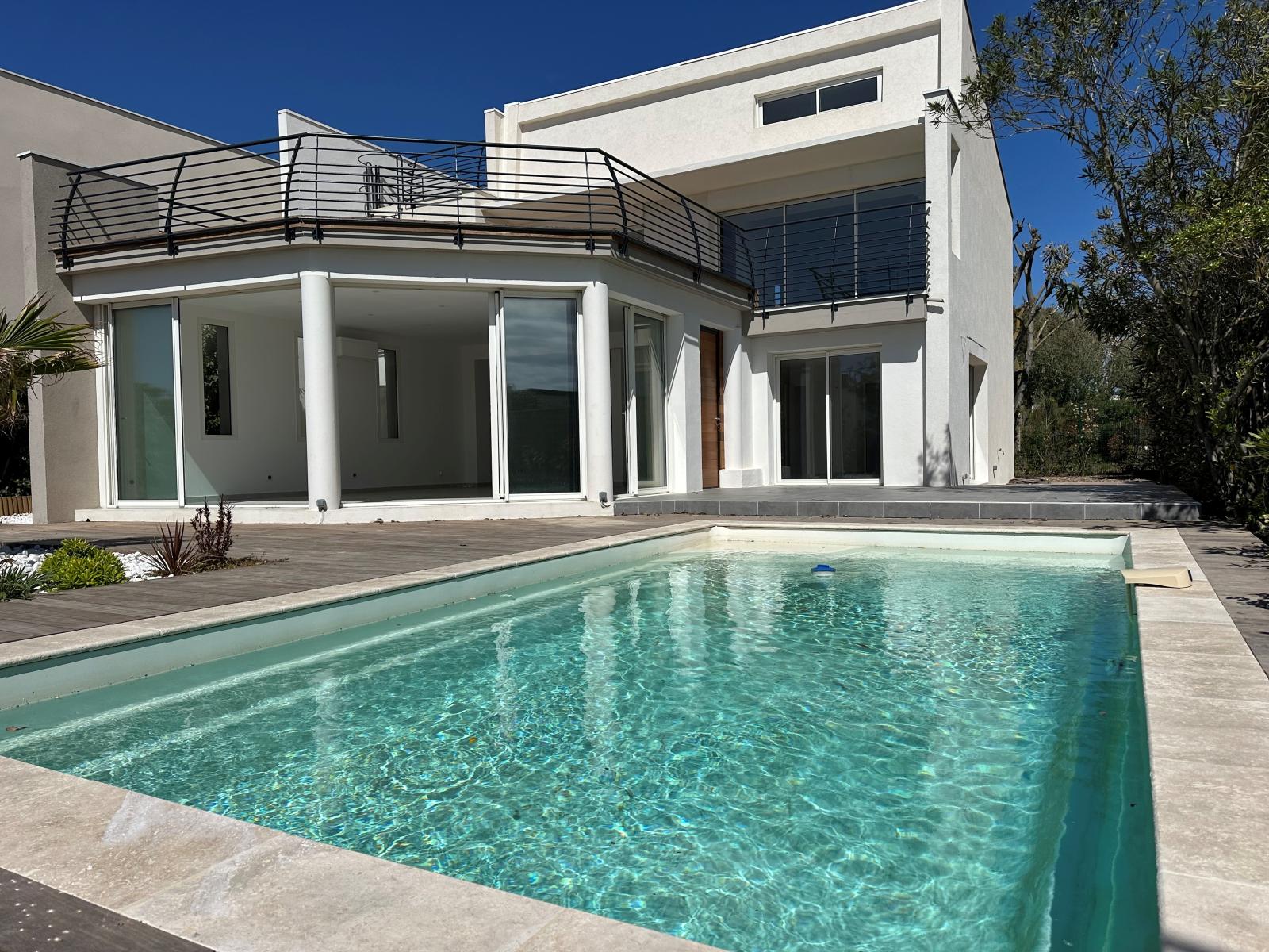Agence immobilière de STARTGO LUNEL IMMOBILIER