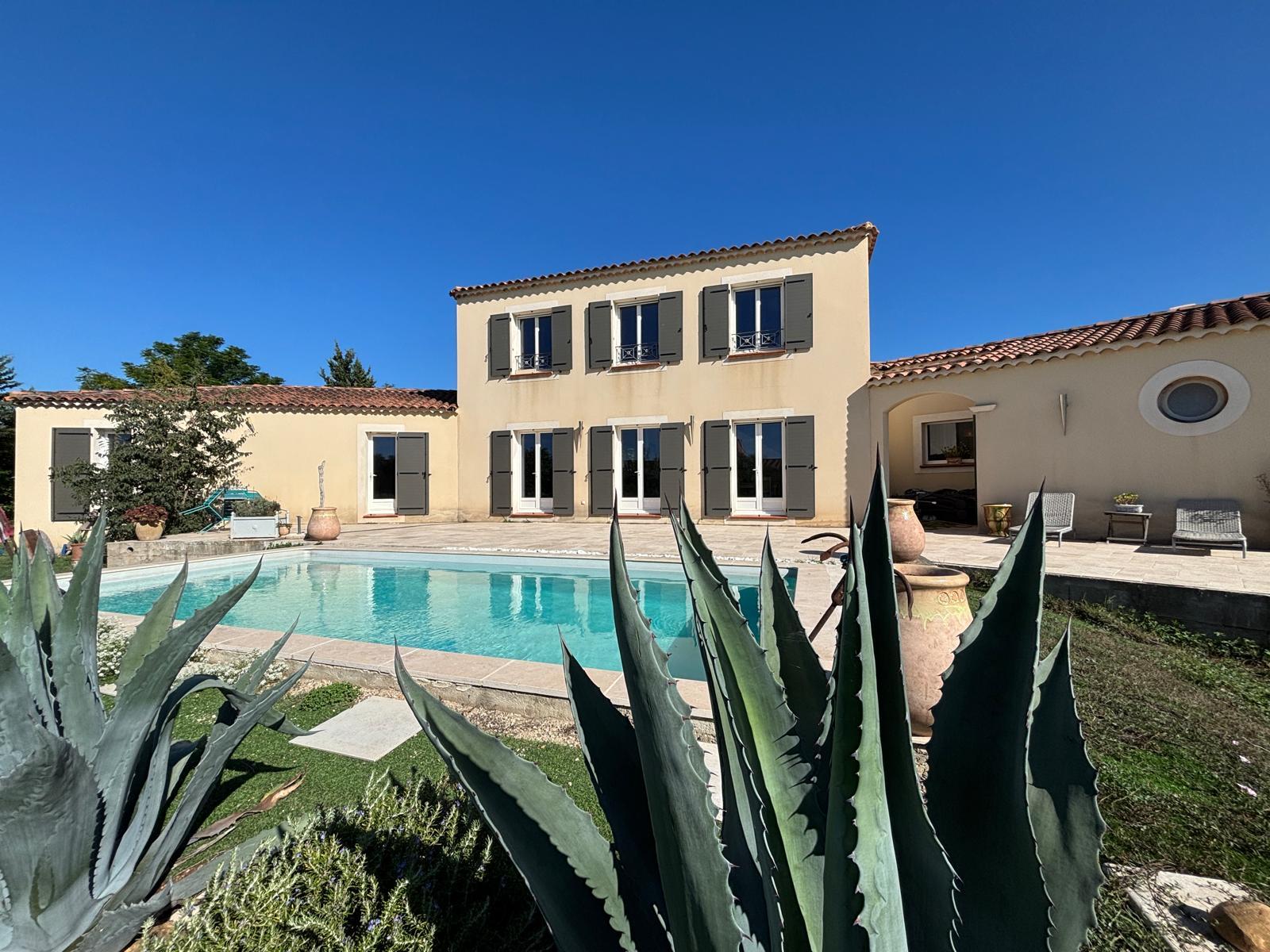 Agence immobilière de LES BATISSES D'HUGO
