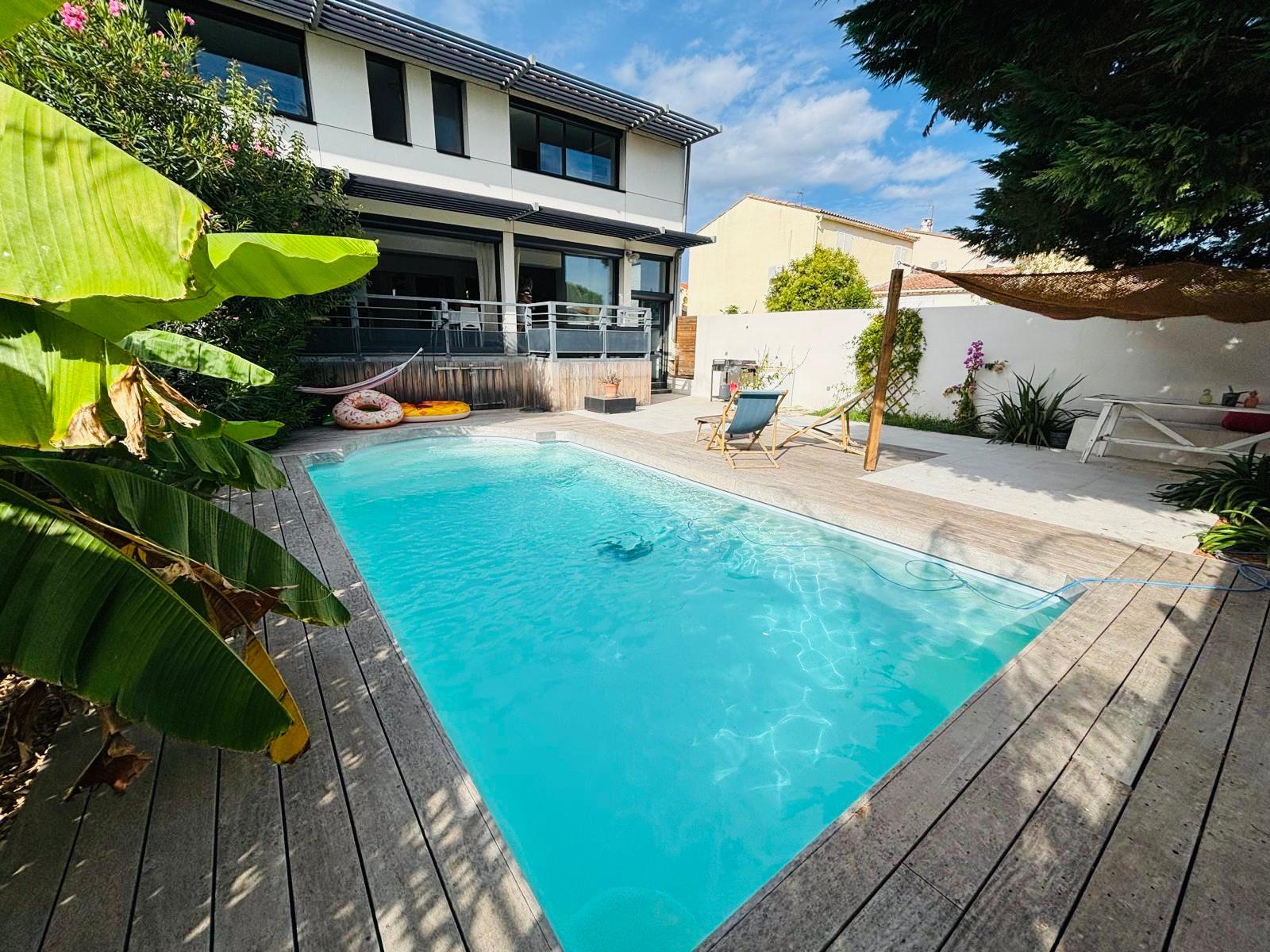 Agence immobilière de LES BATISSES D'HUGO
